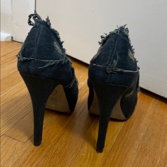 ASH Distressed denim 3.5 “ heels - Picture 2 of 4